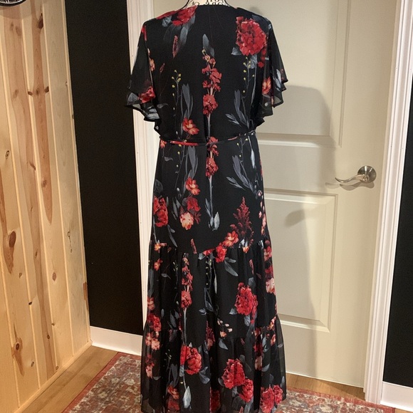 A New Day Maxi Floral Dress - Picture 3 of 3